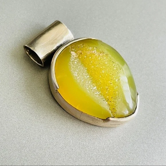 Natural Yellow Druzy Stone Sterling Silver Teardrop Pendant Vintage - Picture 4 of 6
